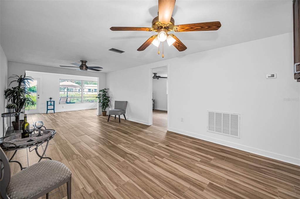 4200 HAMPTON DRIVE photo 20