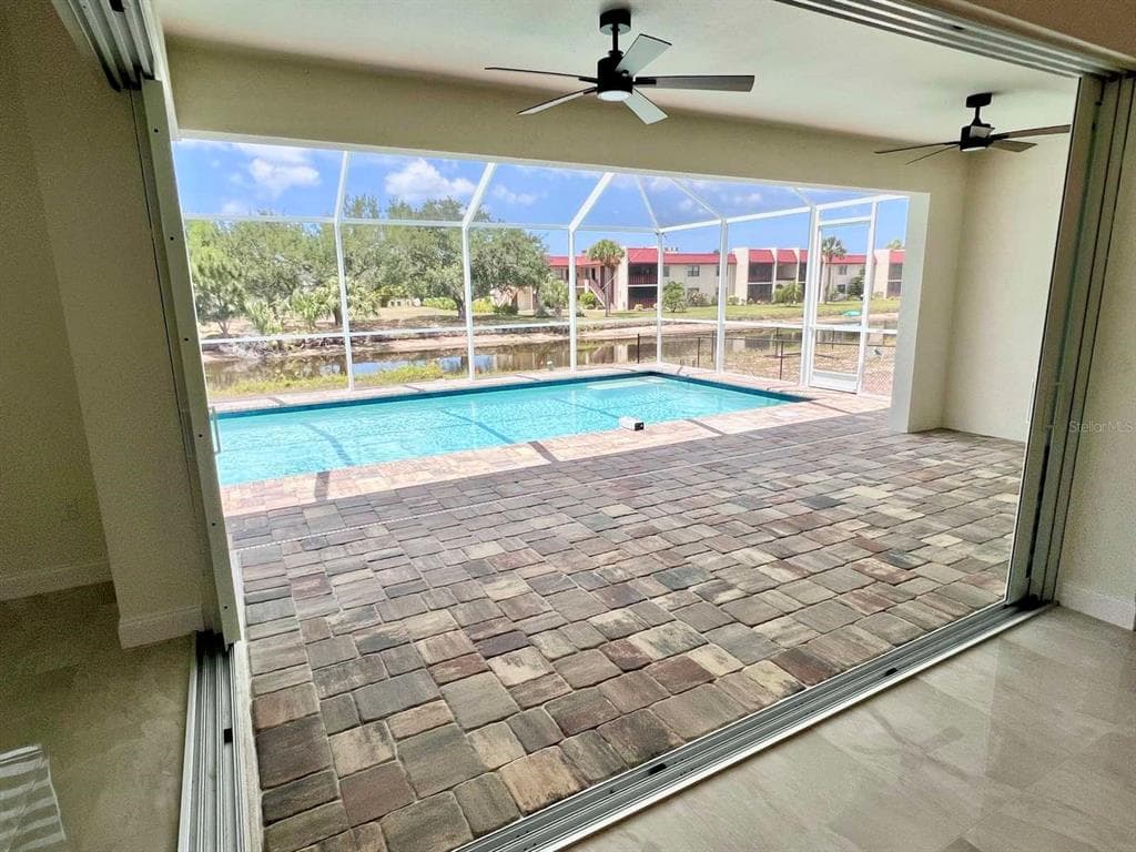 55 ROTONDA CIRCLE photo 15