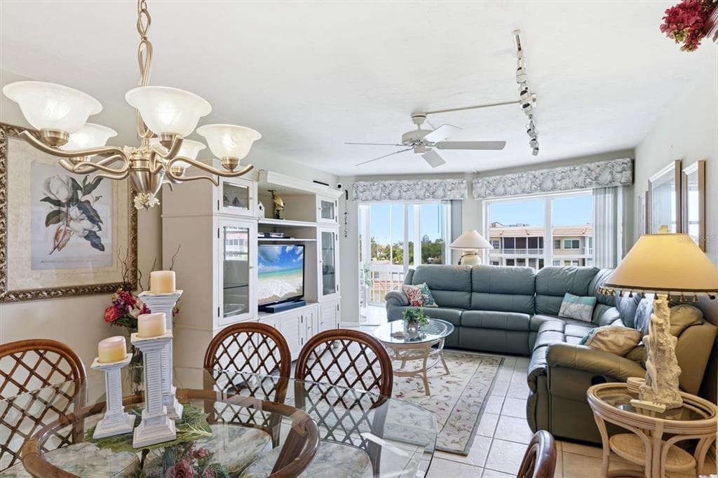 1215 S PORTOFINO DRIVE 406 photo 12