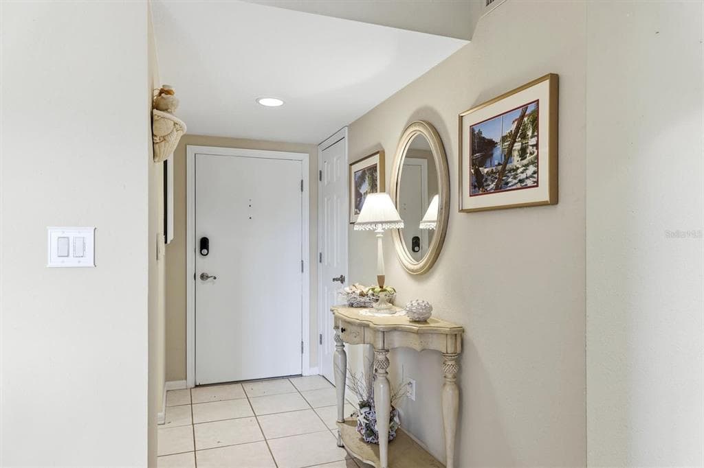 1215 S PORTOFINO DRIVE 406 photo 4