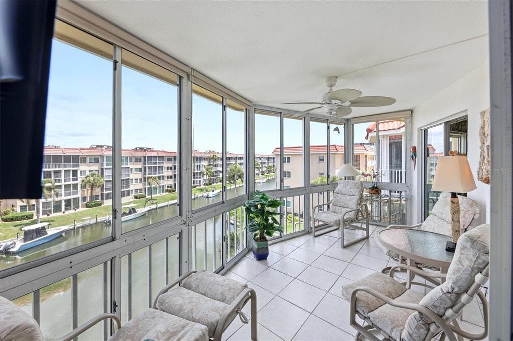 1215 S PORTOFINO DRIVE 406 photo 25