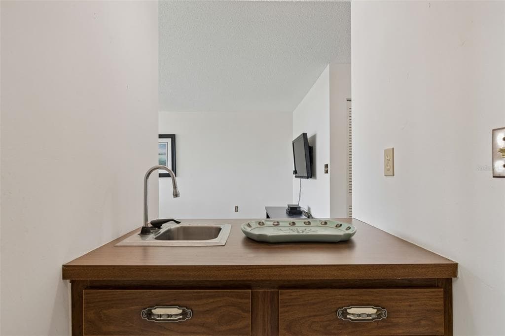 80 ROGERS STREET 6C photo 24