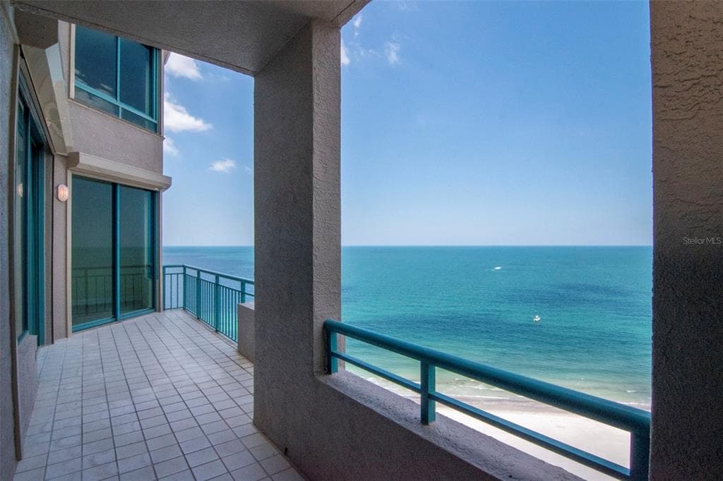 1560 GULF BOULEVARD 4 photo 6