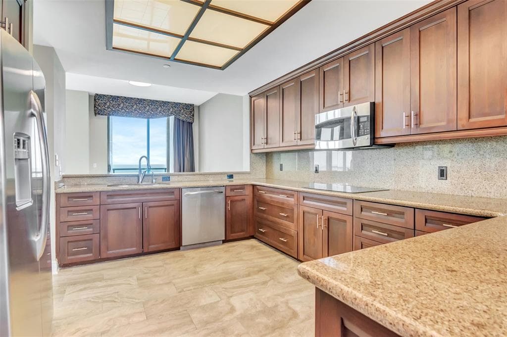 1560 GULF BOULEVARD 4 photo 13