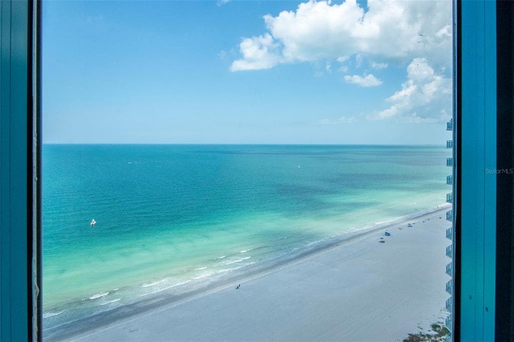 1560 GULF BOULEVARD 4 photo 4