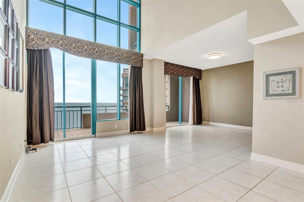 1560 GULF BOULEVARD 4 photo 8