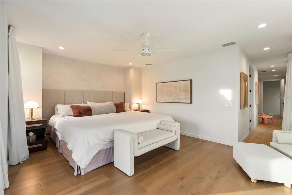 1123 ABBEYS WAY photo 19