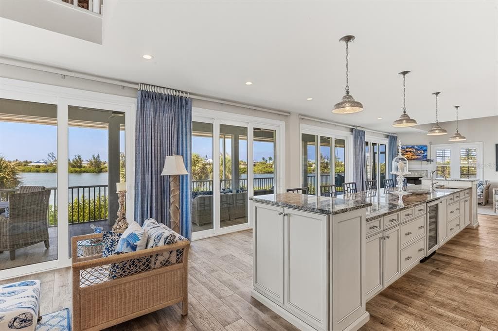 40 SEAWATCH LAKE DRIVE photo 1