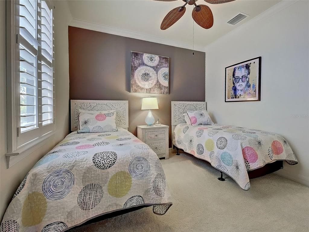 13861 NEVIANO STREET photo 13