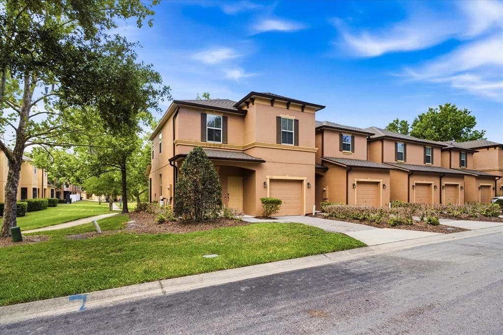 1160 TWIN TREES LANE photo 2
