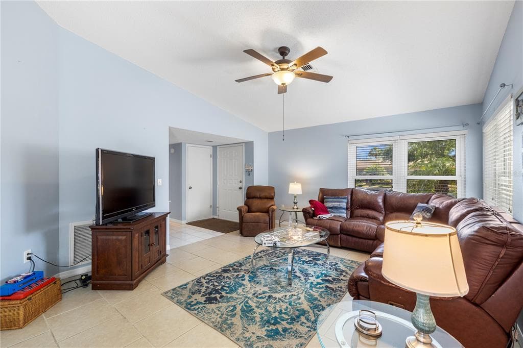 3801 SAILMAKER LANE photo 8