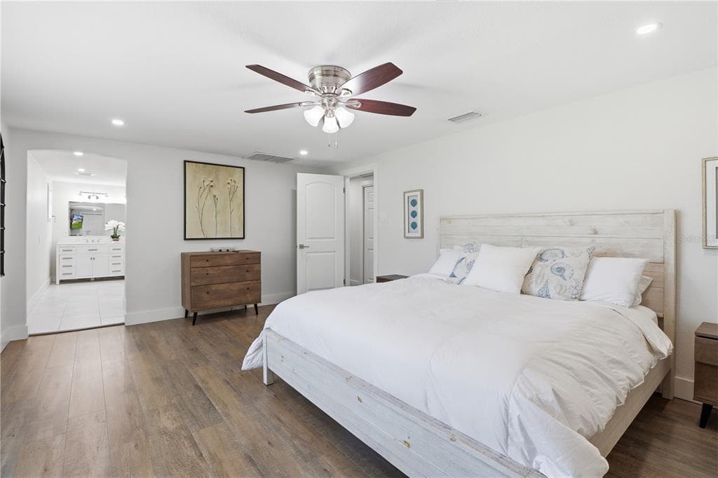 9235 W HARBOR ISLE COURT photo 24