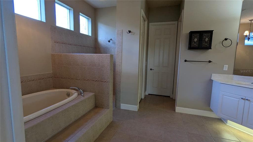 112 HALLSTROM COURT photo 19