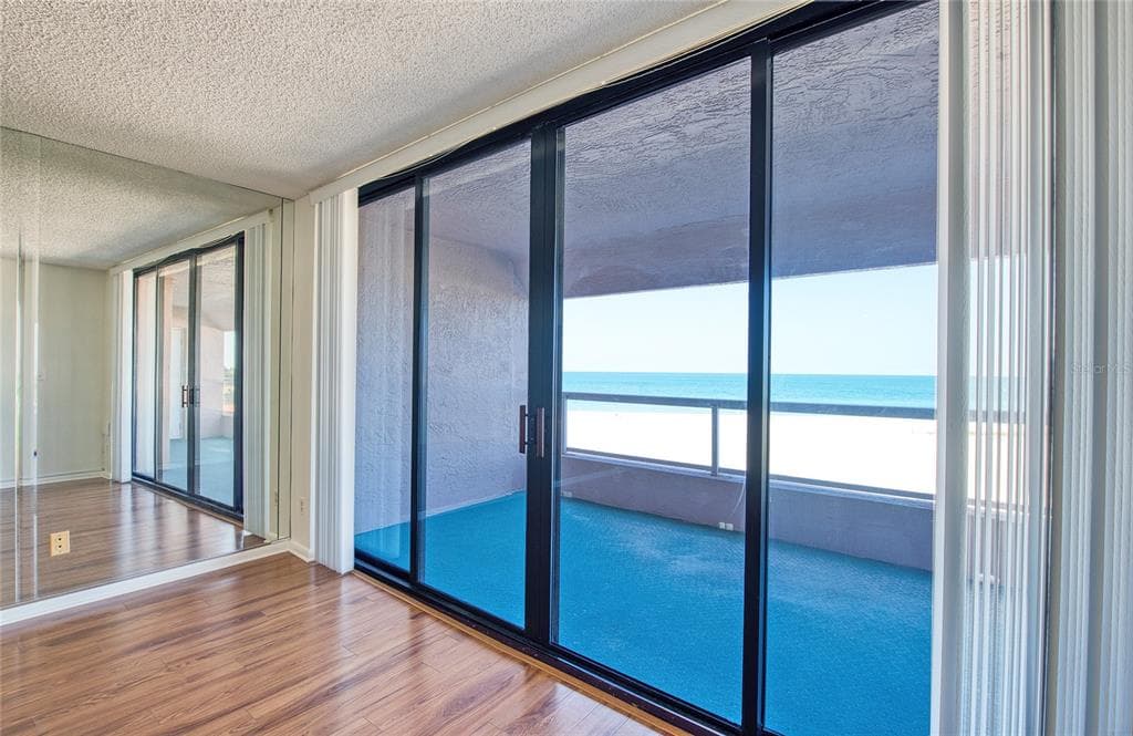 1310 GULF BOULEVARD 4D photo 5