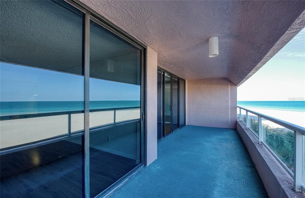 1310 GULF BOULEVARD 4D photo 10