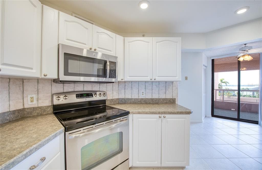 1310 GULF BOULEVARD 4D photo 15