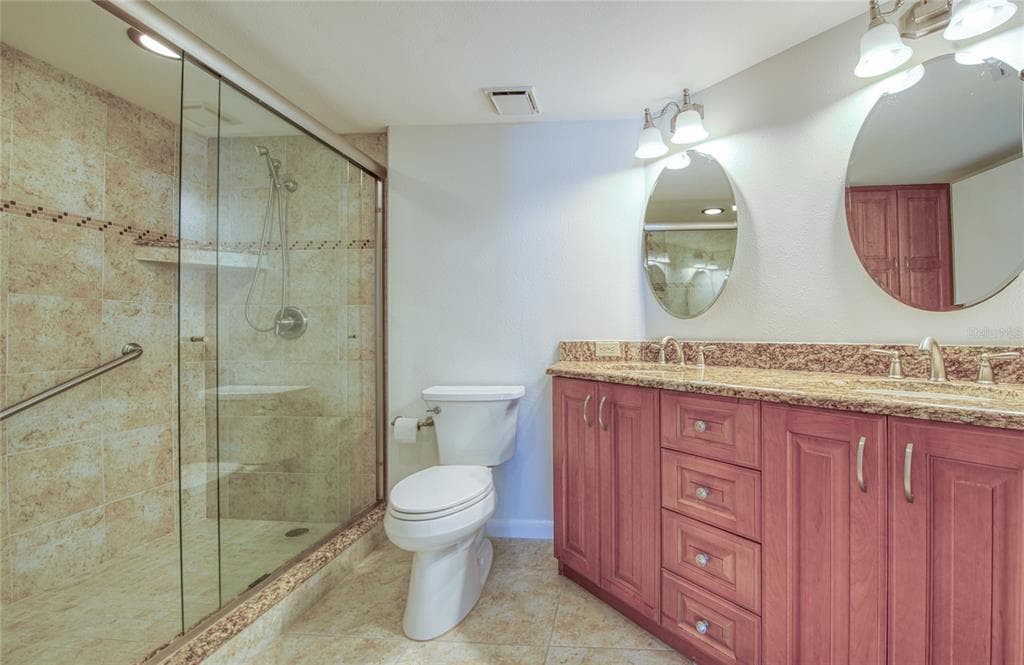 1310 GULF BOULEVARD 4D photo 21