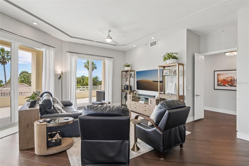1180 GULF BOULEVARD 101 photo 7