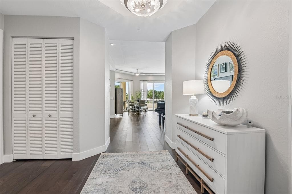 1180 GULF BOULEVARD 101 photo 3