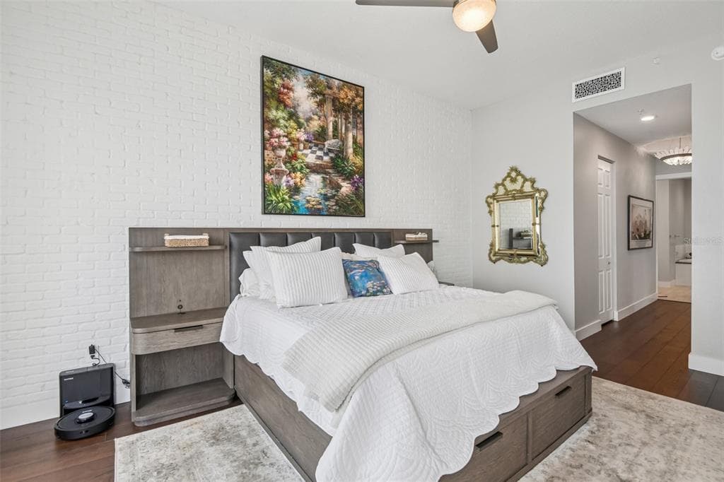 1180 GULF BOULEVARD 101 photo 20