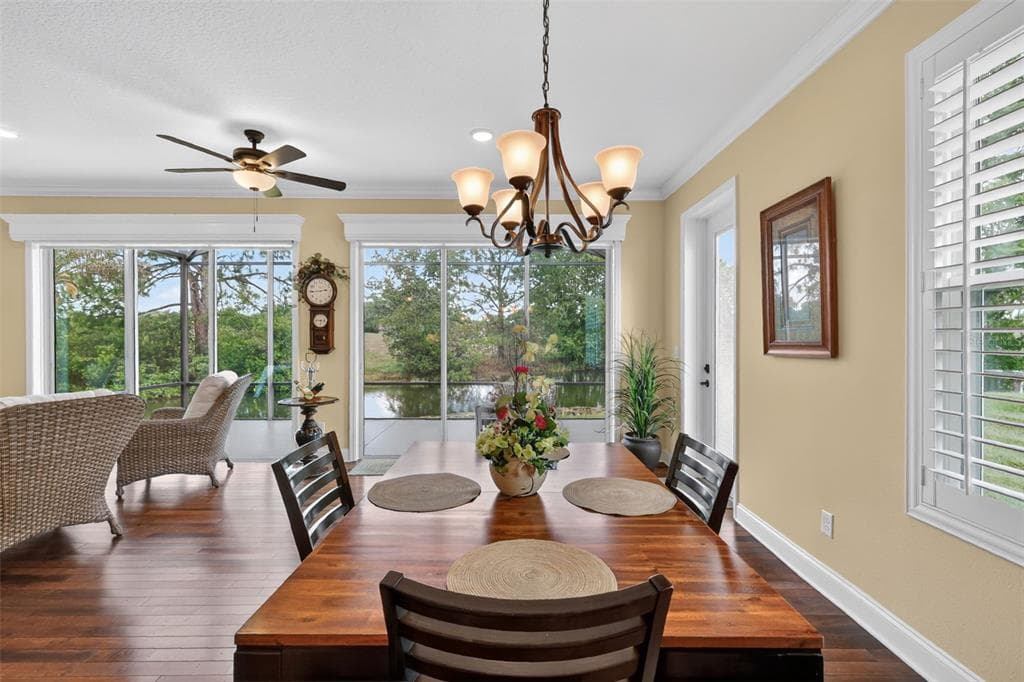 8041 SAINT JAMES WAY photo 14
