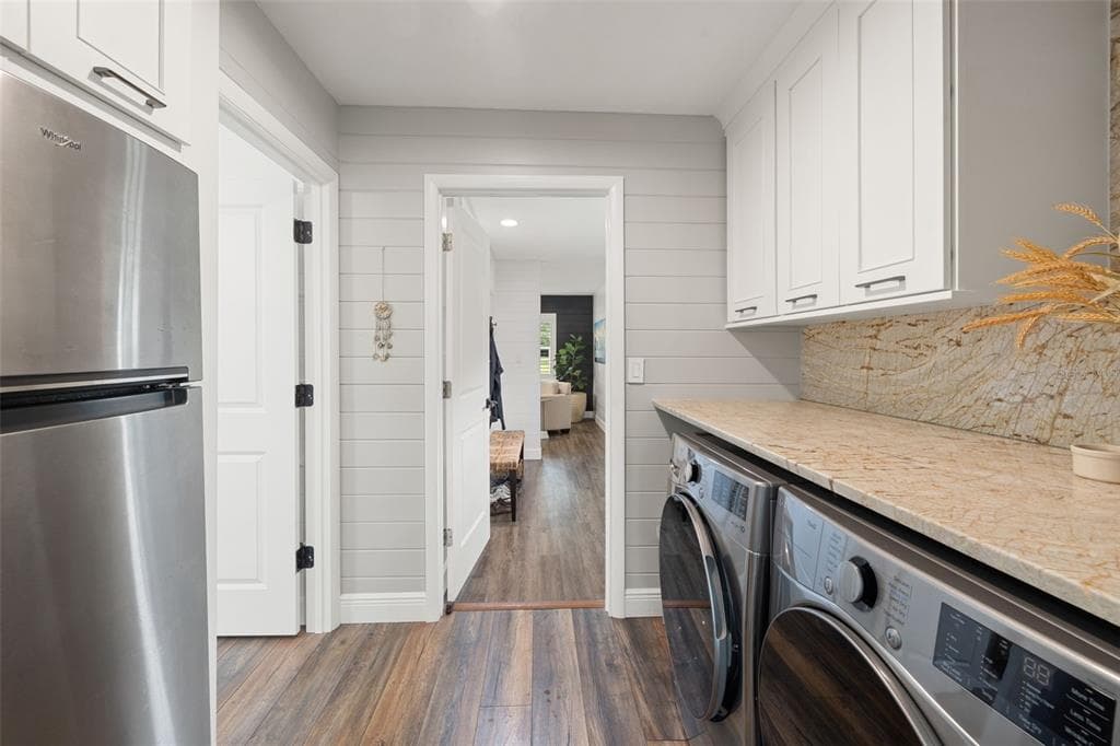 18520 WAYNE ROAD photo 15