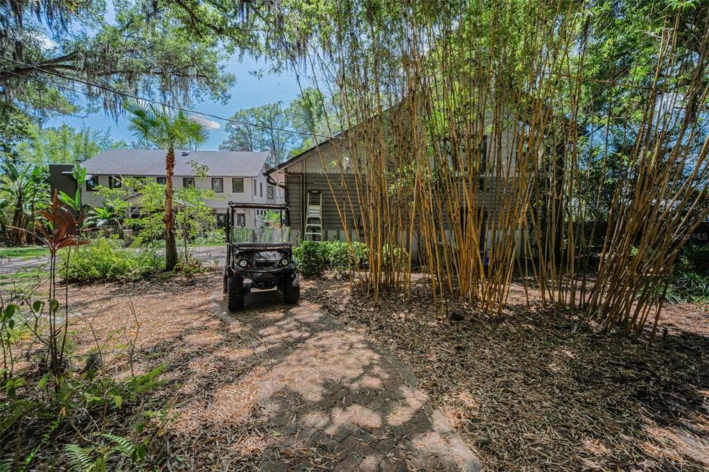 8602 BONNIE COVE LANE photo 17