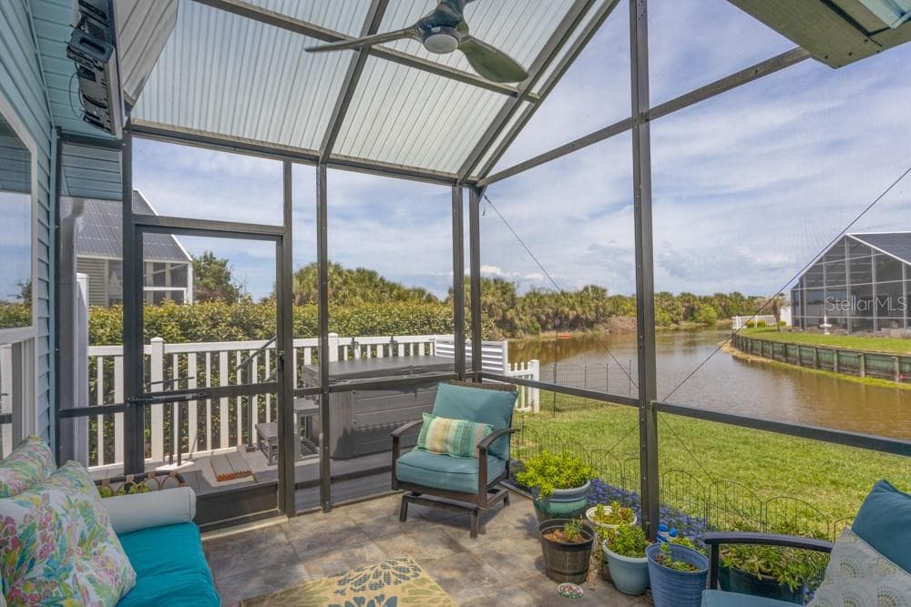33 BEDFORD DRIVE photo 2