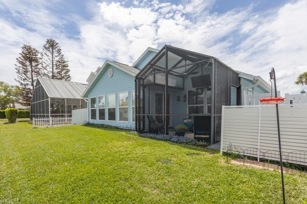 33 BEDFORD DRIVE photo 25