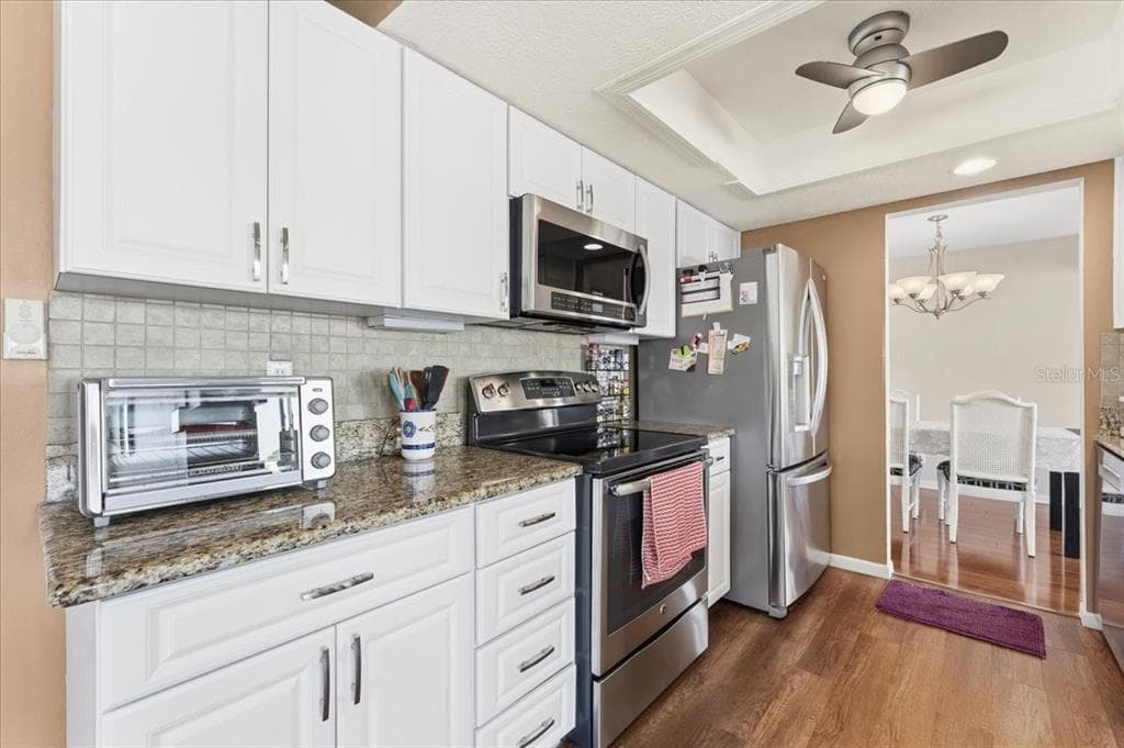 9875 MAINLANDS BOULEVARD W photo 18