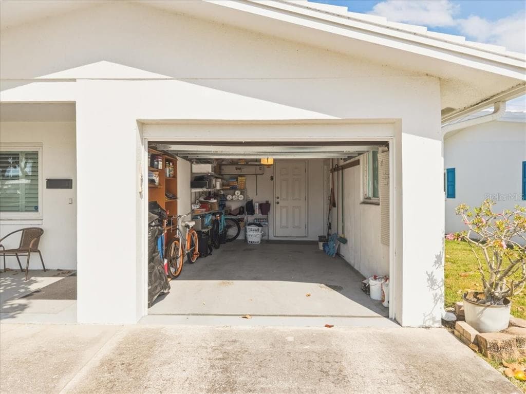 9875 MAINLANDS BOULEVARD W photo 4