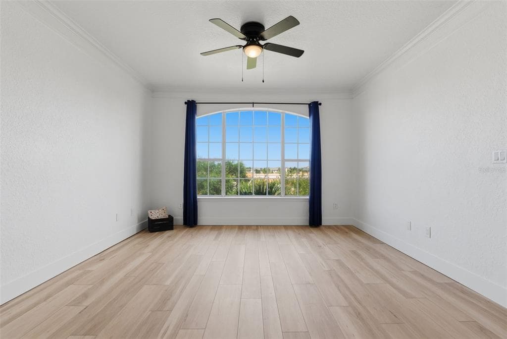 4323 BAYSIDE VILLAGE DRIVE 312 photo 17