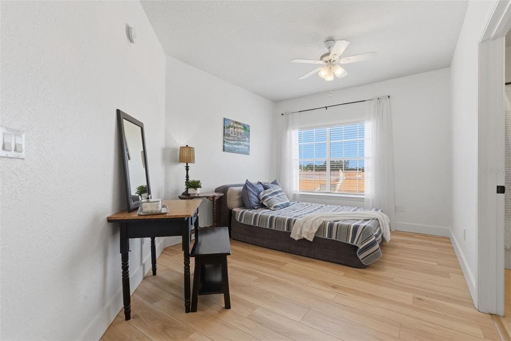 4323 BAYSIDE VILLAGE DRIVE 312 photo 20