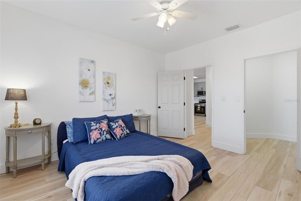 4323 BAYSIDE VILLAGE DRIVE 312 photo 25