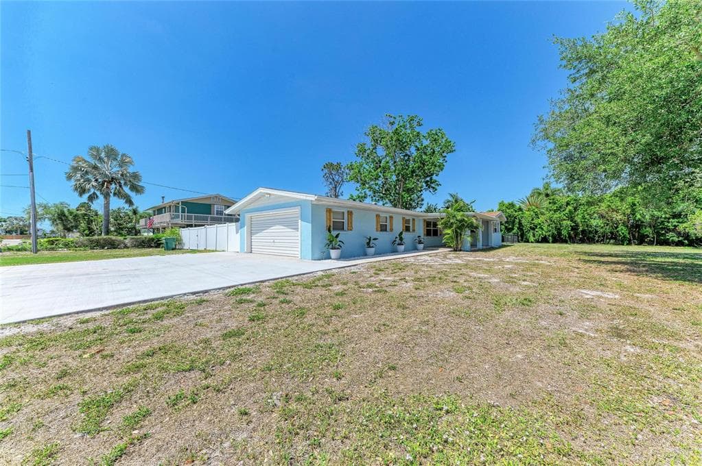 2401 10TH STREET W photo 2