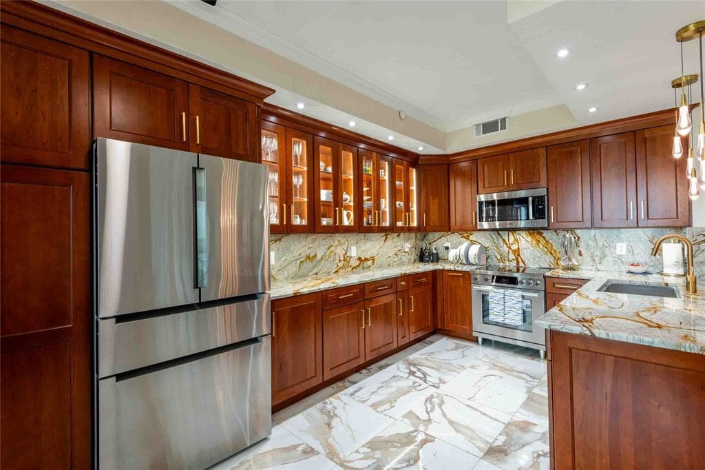 4737 DOLPHIN CAY LANE S 407 photo 7