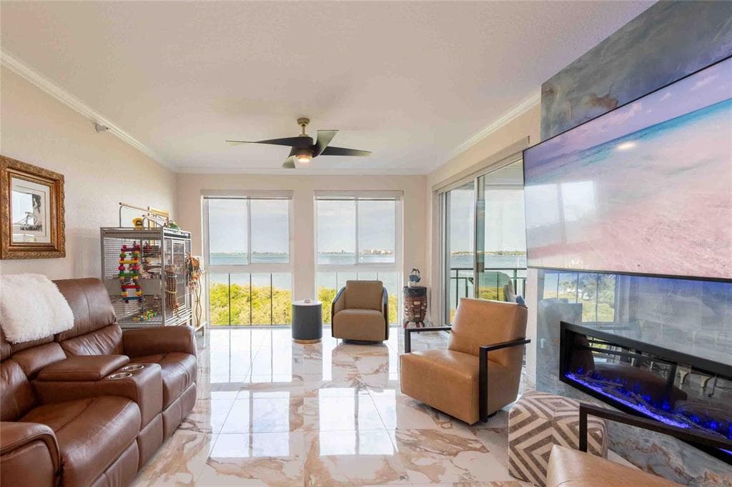 4737 DOLPHIN CAY LANE S 407 photo 3