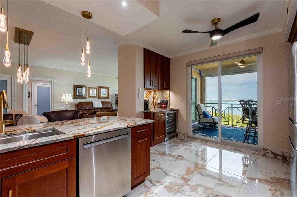 4737 DOLPHIN CAY LANE S 407 photo 9