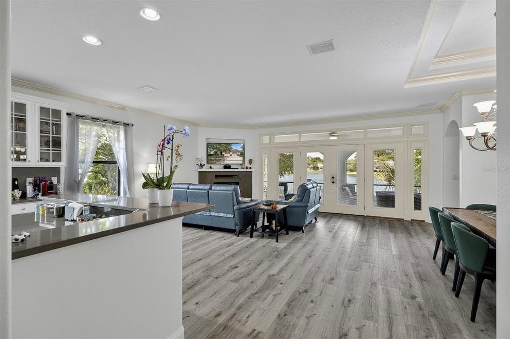 5 SANDPIPER COURT photo 13