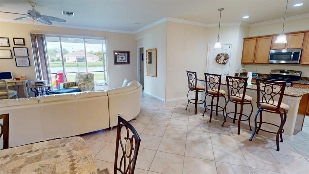 2571 LAURENTINA LANE photo 6