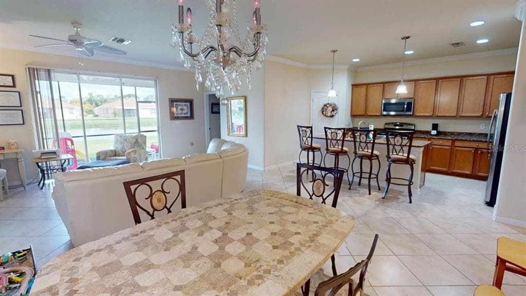 2571 LAURENTINA LANE photo 7