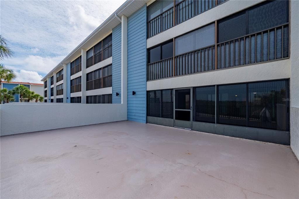 1701 BEACH ROAD 208 photo 17