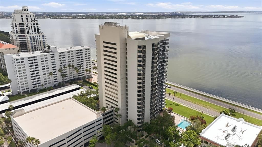 2413 BAYSHORE BOULEVARD 2001 photo 1
