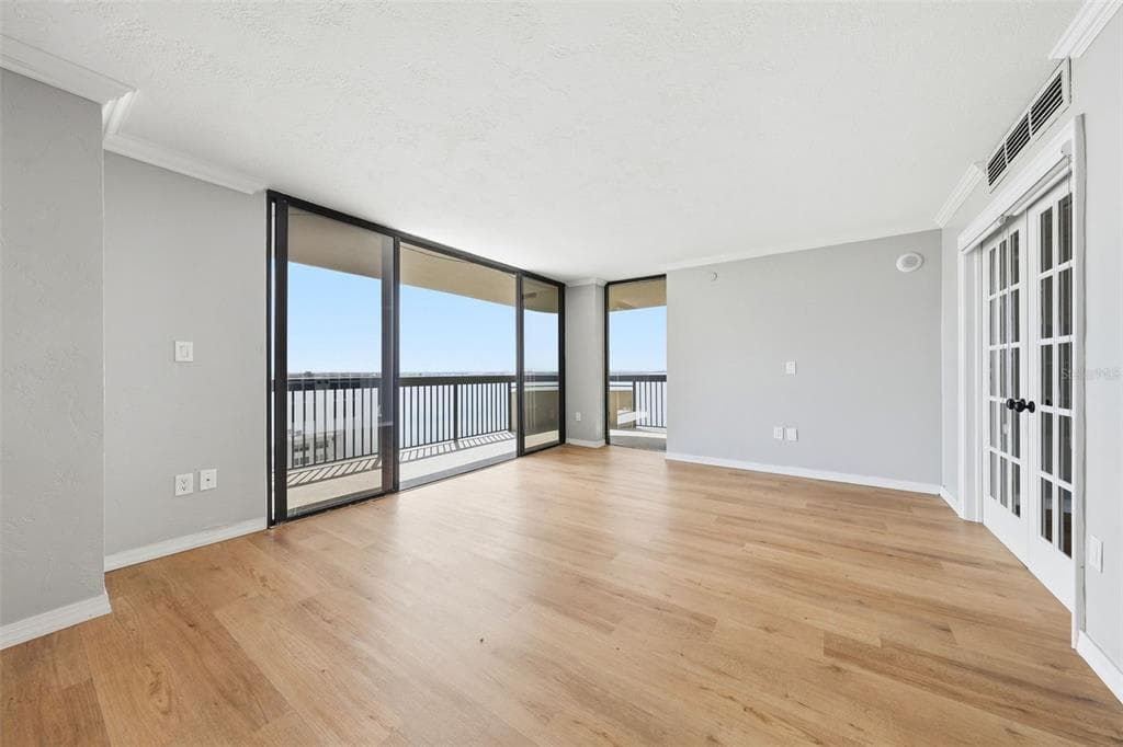 2413 BAYSHORE BOULEVARD 2001 photo 9