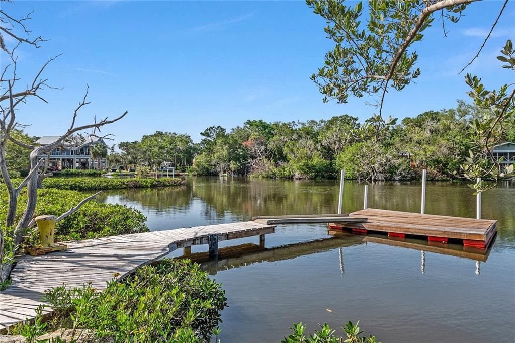 1326 S ESTUARY photo 13