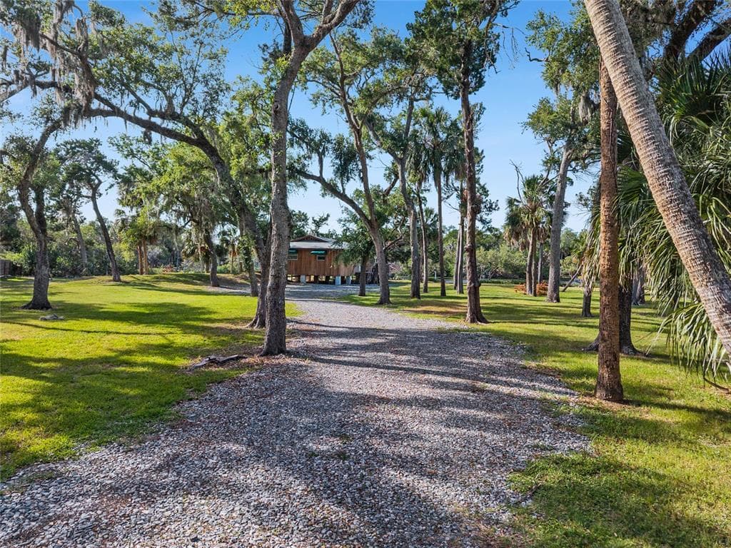 1326 S ESTUARY photo 5