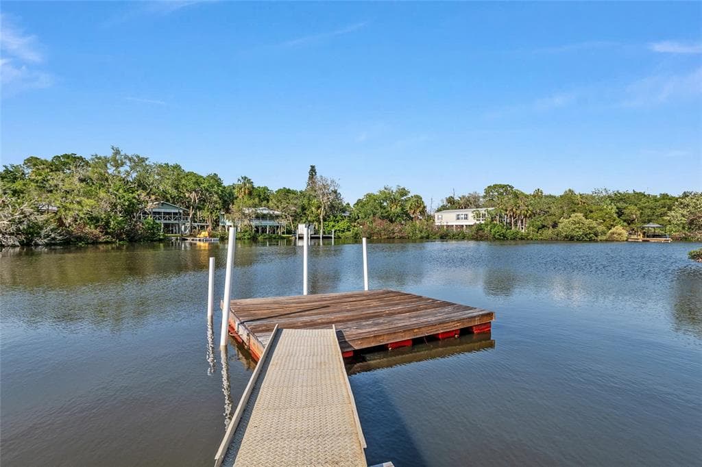 1326 S ESTUARY photo 14