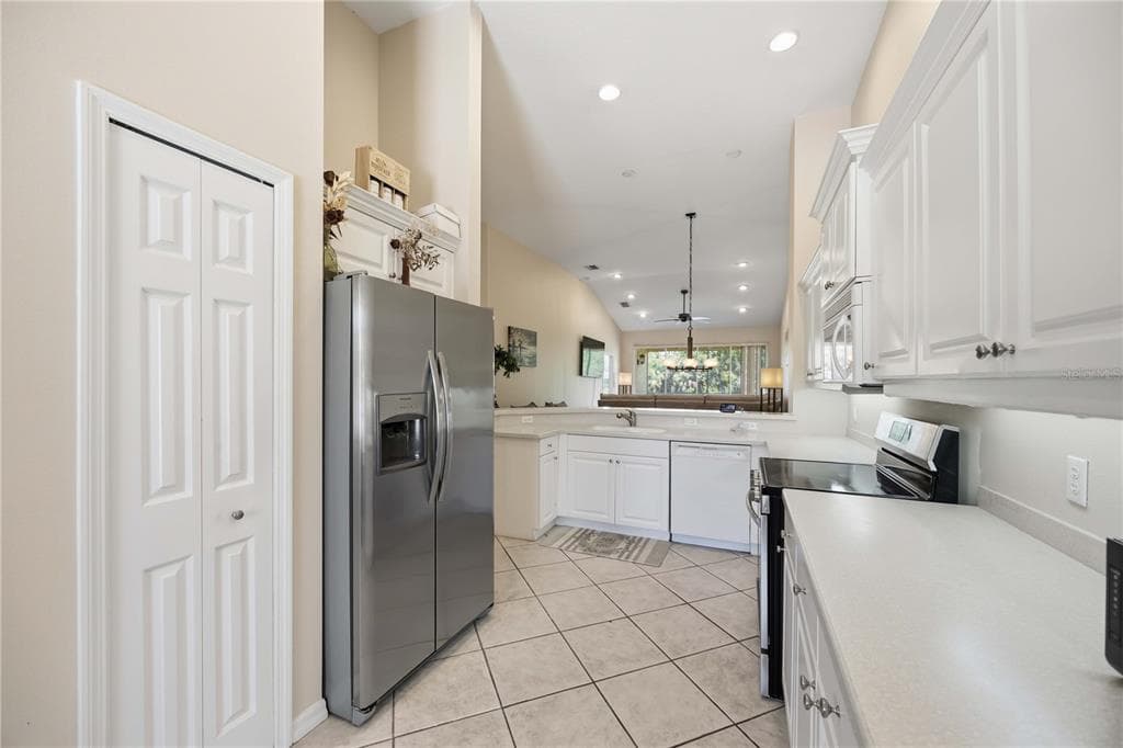 5629 KEY LARGO COURT B06 photo 17