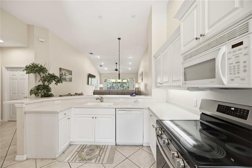 5629 KEY LARGO COURT B06 photo 19