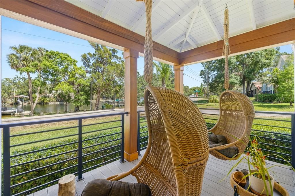 5610 N RIVER SHORE DRIVE photo 17